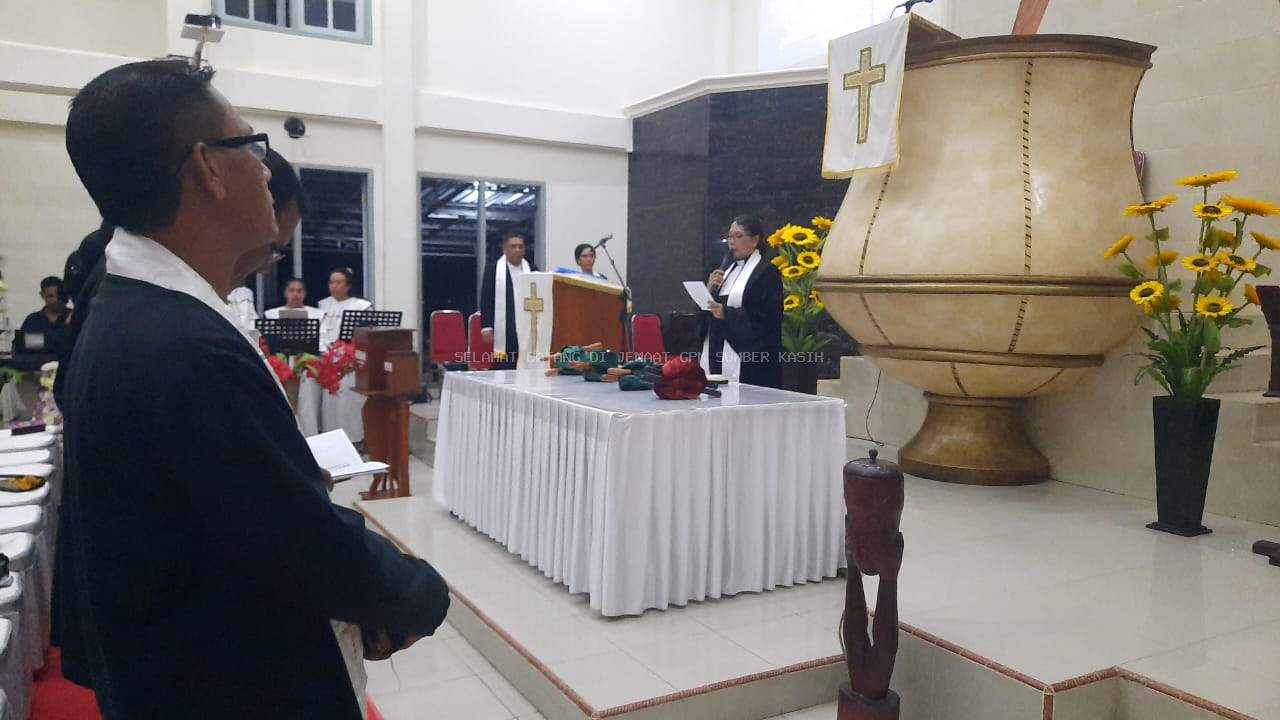 SANTAPAN HARIAN KELUARGA, Rabu, 15 Januari 2025, 2 Timotius 1 : 3 - 10, Jangan Malu untuk Bersaksi tentang Tuhan